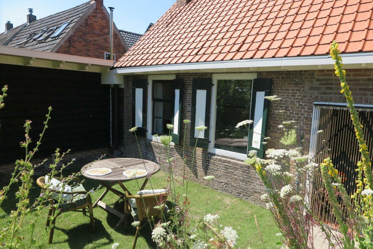 Het Kunstenaarshuis Kamperland Bagian luar foto