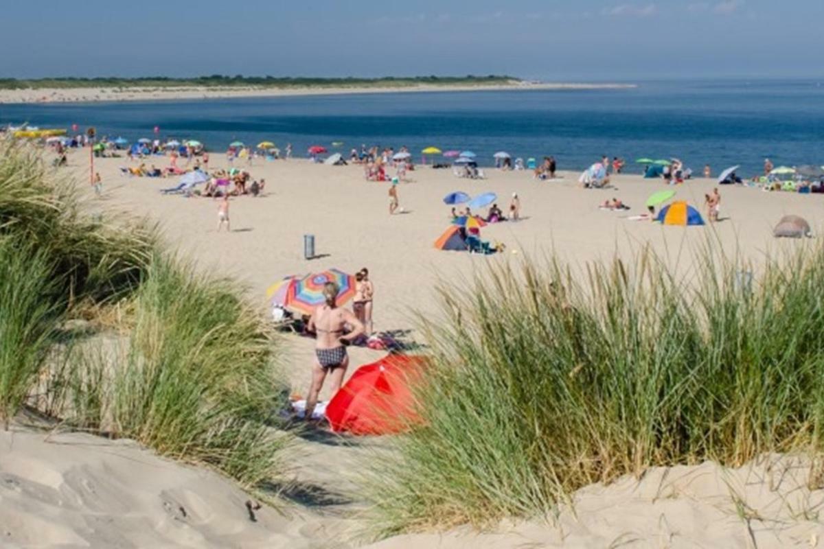 Het Kunstenaarshuis Kamperland Bagian luar foto